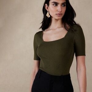 Banana Republic Hayden Square Neck Tee - Olive Green